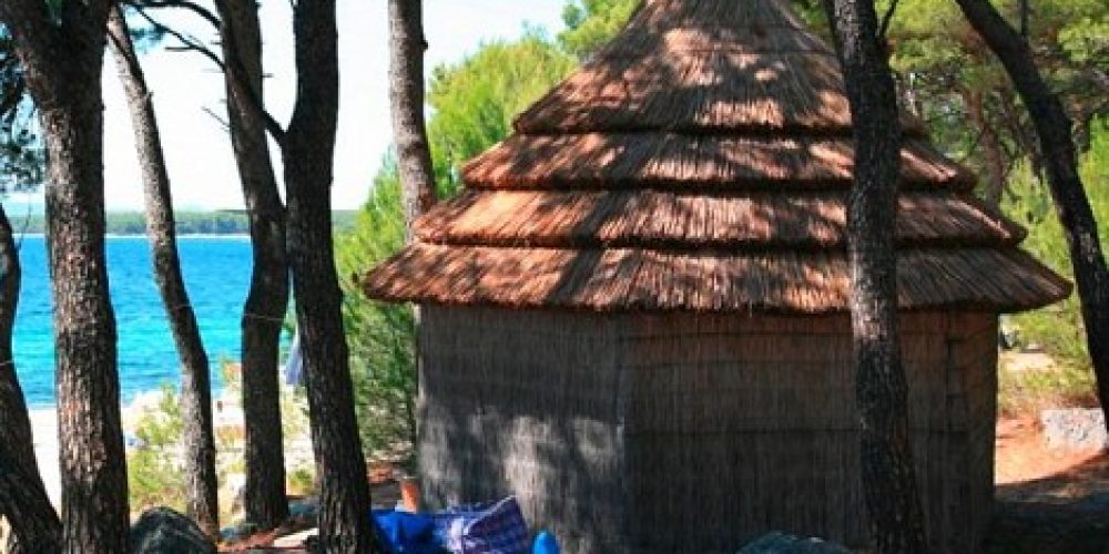 PINE BEACH PAKOŠTANE – DRUŽINAM PRIJAZNO