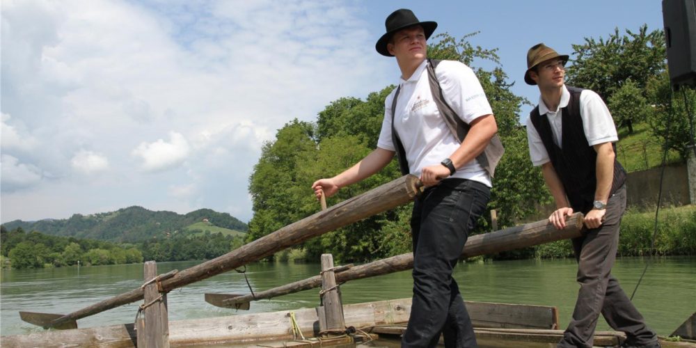 KOROŠKA, s splavom po Dravi